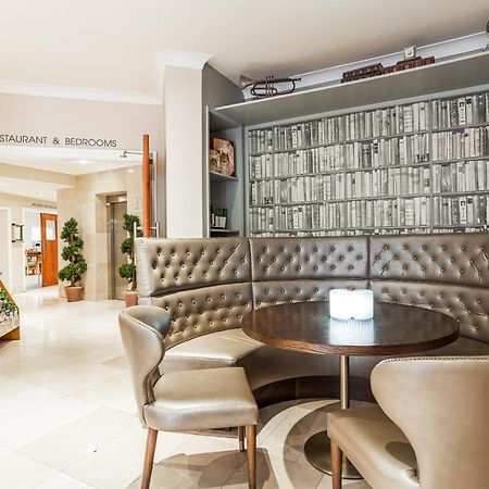 Wilton Hotel Брей Екстер'єр фото