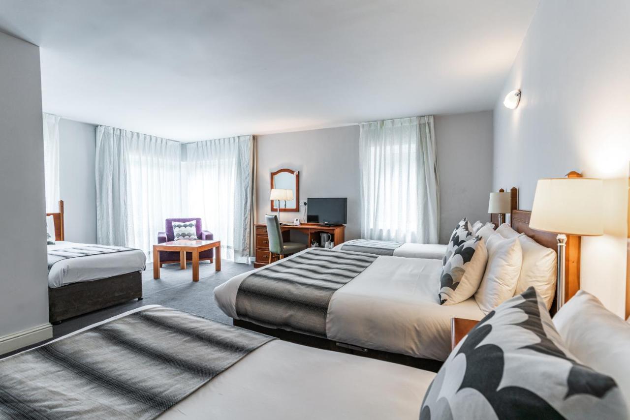 Wilton Hotel Брей Екстер'єр фото